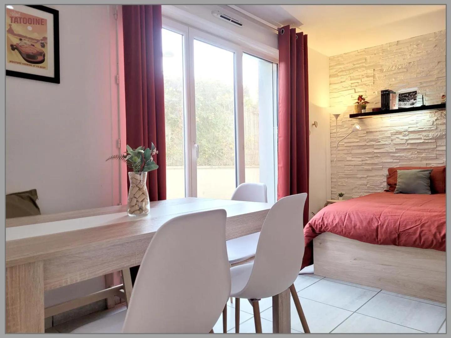 Appartement Avec Salle De Jeux Privee,10Min De Disney Transport En Commun 6 Couchages Chanteloup-en-Brie Esterno foto